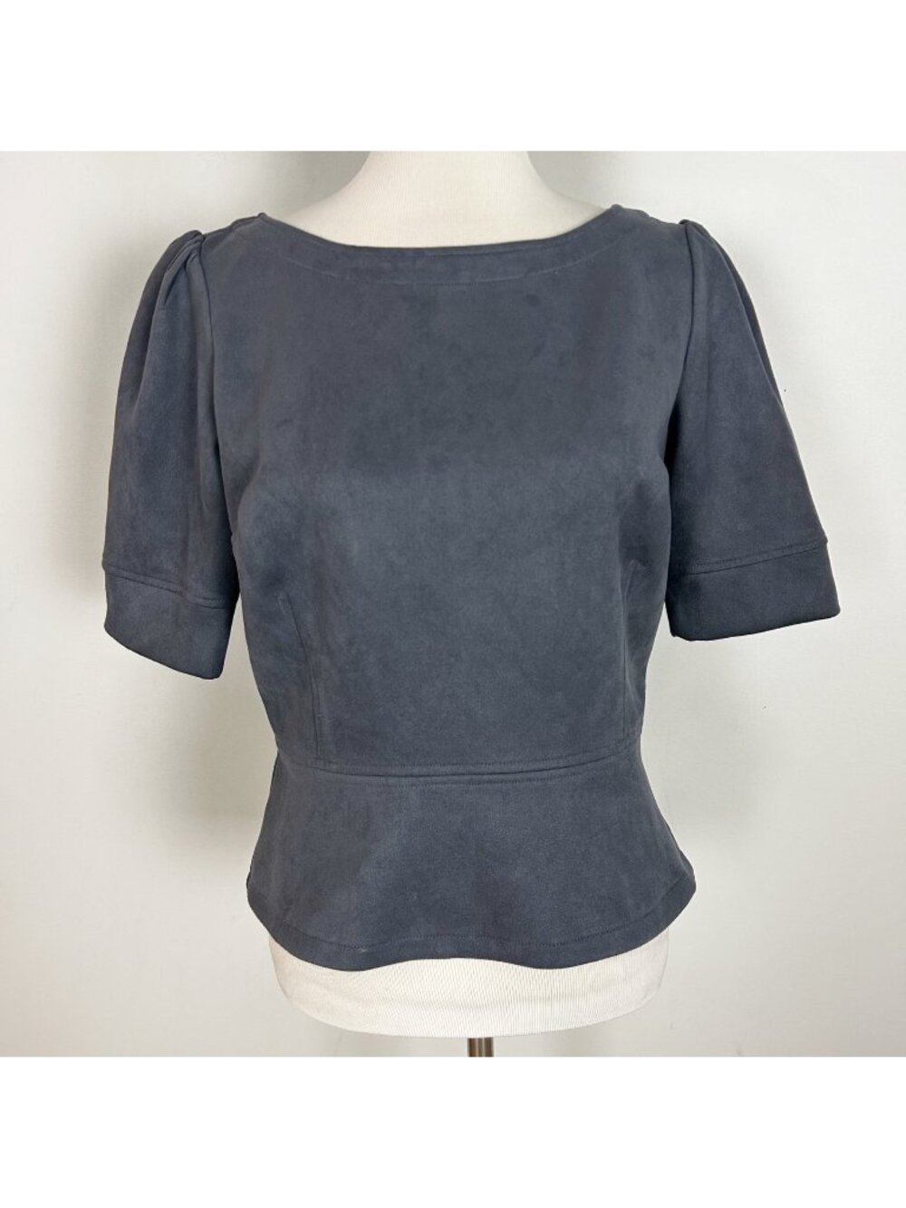 Ann Taylor‎ Dark Gray Faux Suede Peplum Top Tailored Classic Size Medium Women's